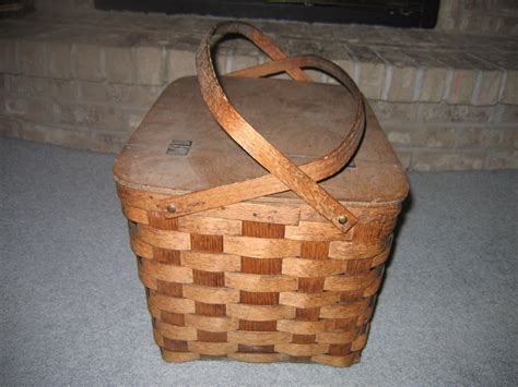 Vintage Putney Basketville Vermont Hand Woven Wicker Picnic Basket Item