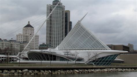 The Iconic Brise Soleil Sculpture Atop Milwaukee Art Museum