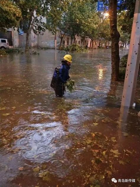 致敬！12級大͟͟͞͞風͟͟͞͞冰҈雹҈暴҈雨҈ 他們一如既往守護著這座城 每日頭條