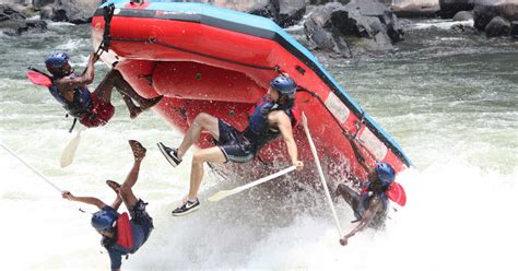 Rafting Seru Di Sungai Palayangan Yang Menegangkan Tour Bandung