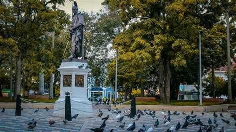 Parque y Monumento Simón Bolivar Cartago Ciudad Museo