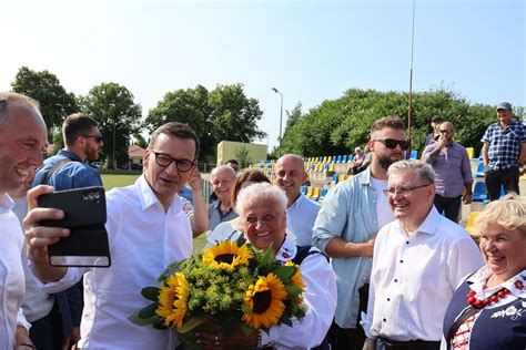 Premier Mateusz Morawiecki odwiedził Dygowo ZDJĘCIA WIDEO Gazeta