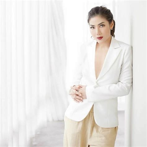 10 Photos Of Inge Anugrah Ari Wibowo S Hot And Rarely Seen Wife