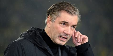 Bvb Sportdirektor Zorc Lobt Torsch Tze Malen Und Warnt Vor Wolfsburg