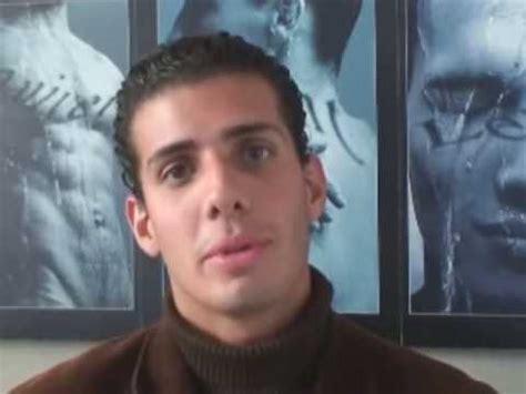 Relación de una persona gay con sus amigos heterosexuales YouTube