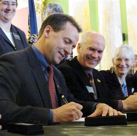 Montana Formally Decriminalizes Gay Sex New York Daily News