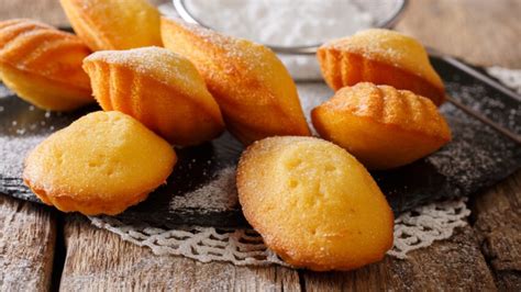 Cyril Lignac D Voile Sa D Licieuse Recette De Madeleines Femme