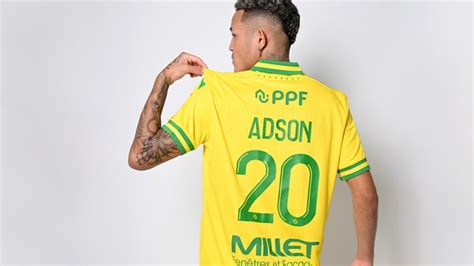 Vasco acerta contratação de Adson ex Corinthians