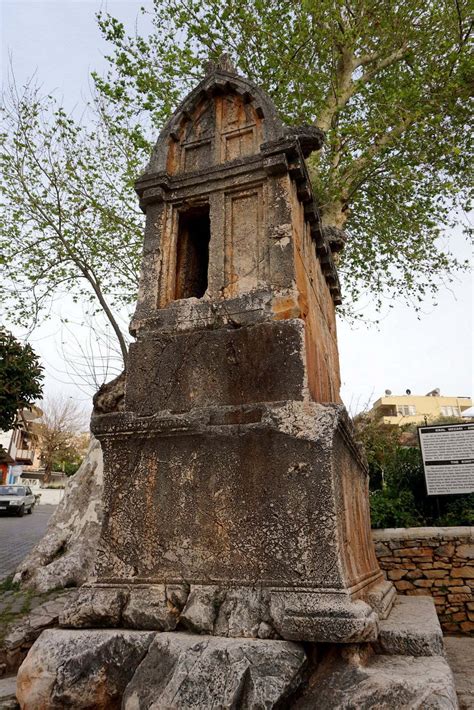 Antiphellos Aslanl Lahit Konumu Foto Raflar Ve Hakk Ndaki Bilgiler