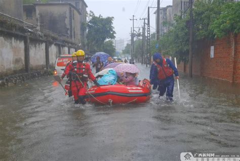 广西发布暴雨及洪水蓝色预警！沿海及桂东南局地已出现特大暴雨，未来三天桂南仍有强降雨 广西 暴雨 强降雨 新浪新闻