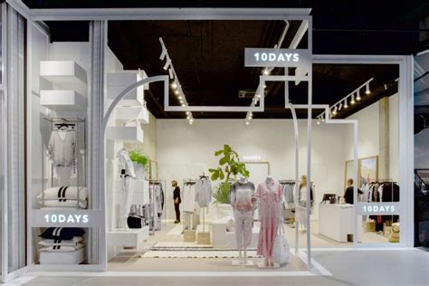 » 10DAYS – retail design with modular shop—in—shop system