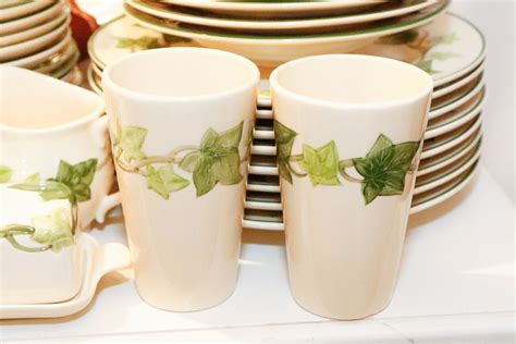 Franciscan "Ivy" Pattern Dinnerware | EBTH