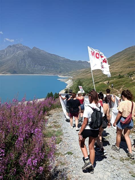 Un Campeggio Di Lotta All Insegna Della Difesa Della Natura E Contro Lo