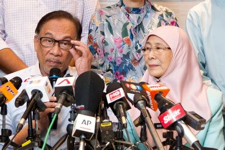 Wan Azizah Wan Ismail Anwar Ibrahim Foto De Stock De Contenido