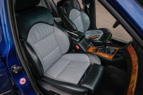 BMW E39 M5 Interior Guide - CarsAddiction.com