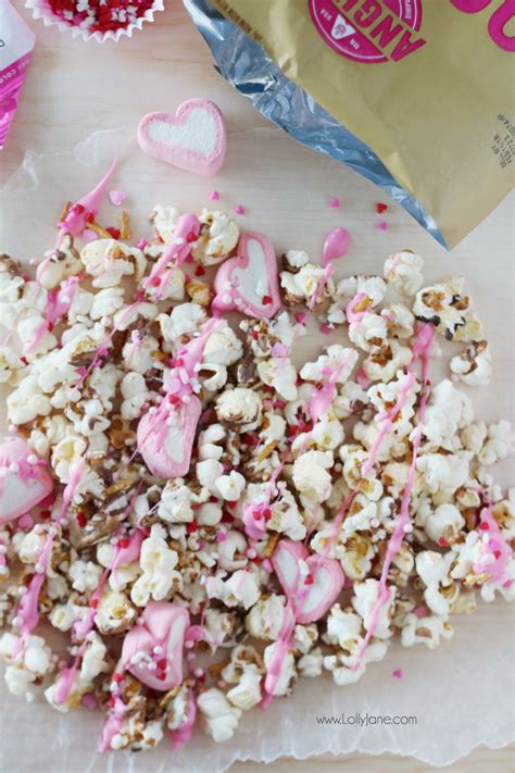 Free Valentine S Day Popcorn Tag Recipe Valentines Printables Free