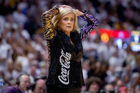 What LSU coach Kim Mulkey said about loss to South Carolina