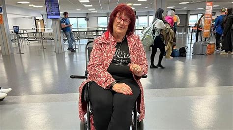 Three Easyjet Passengers Are Left Stranded On The Tarmac In Wheelchairs