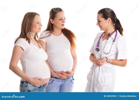 Deux Femmes Enceintes Et Docteur Image Stock Image Du Clinique