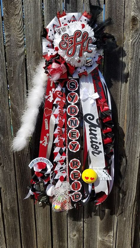 Pin By Karen Marcontell On Homecoming Mums Homecoming Mums Diy