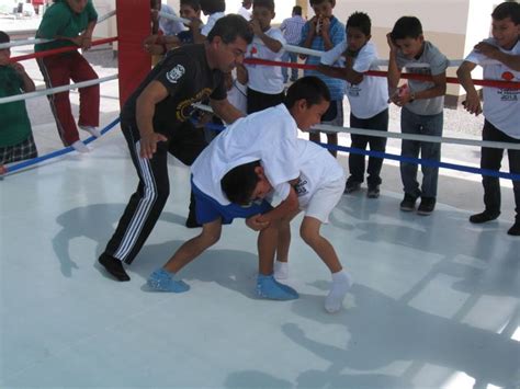 Escuela De Luchas Trabaja Para Olimpiada