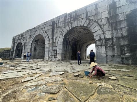 New Discoveries At The Citadel Of Hồ Dynasty