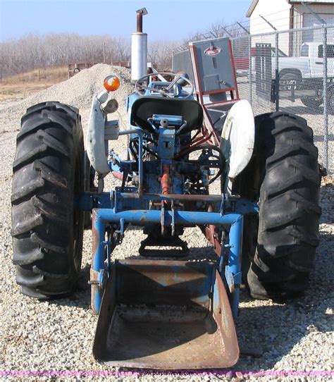 1974 Ford 3000 Tractor In Council Grove Ks Item B1695 Sold Purple Wave