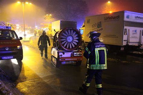 Mindestens 18 Menschen Sind Bei Einem Feuer In Einer Tiefgarage In