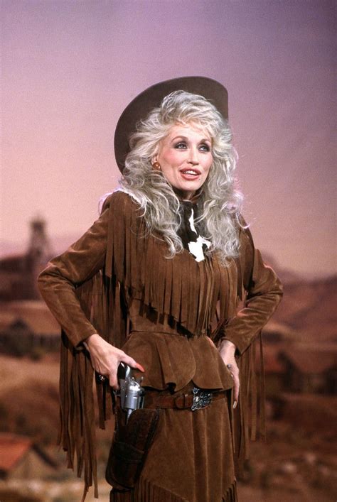 dolly parton outfit inspo - Hilton Barkley