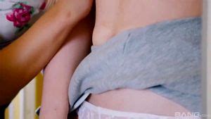 Assista レズビアンティーンズ レズ Licking 可愛い Porn SpankBang