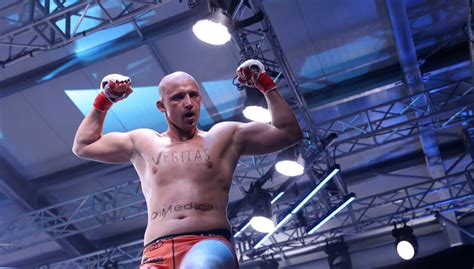 Mma Pawe Pawlak Pokona Filipa Tomczaka W Walce Wieczoru Gali Babilon