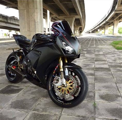 Matte Black Cbr 1000 Rr Motorcycles N Stuff Pinterest Matte