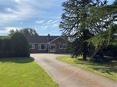 183 Witham Road Woodhall Spa 2 Bed Detached Bungalow For Sale £485 000