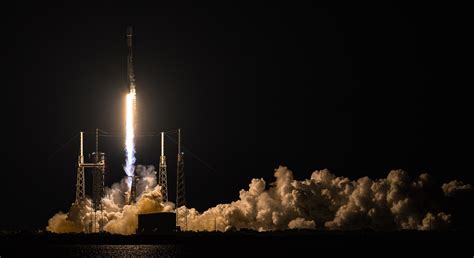 SpaceX Launches Starlink Internet Satellites Into Orbit Falcon 9