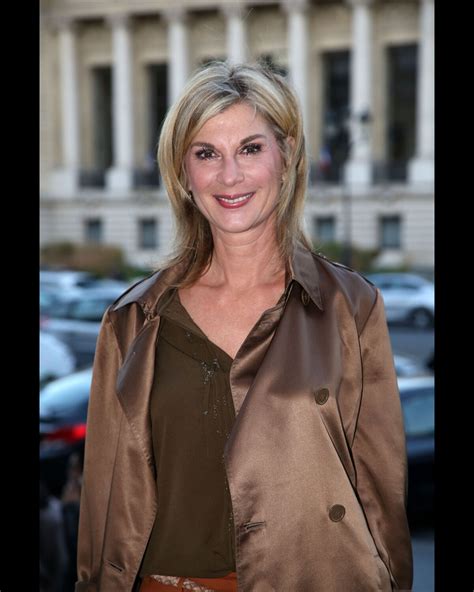 Photo Michèle Laroque Arrivant Au Défilé Vanessa Bruno à Paris Le 28 Septembre 2012 Purepeople