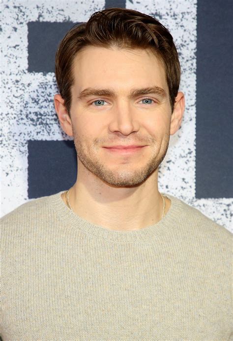 Filmes E Programas De Tv De Andrew Burnap - Andrew Burnap : A biografia - AdoroCinema