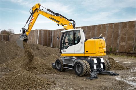 A 913 Compact Litronic Liebherr Industriālā Tehnika LV