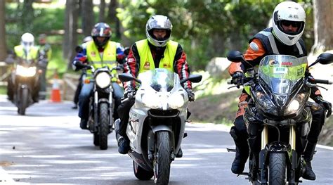 Consejos Para La Conducci N Segura De Motos Doplim