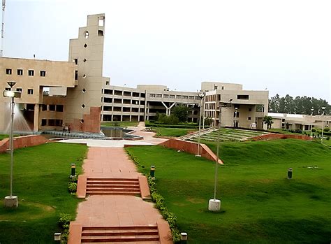 Delhi Technological University New Delhi India Tourist Information