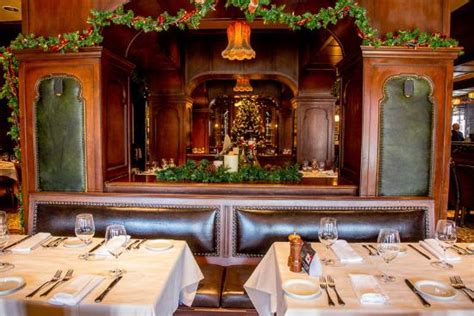 LOU & MICKEY'S, San Diego - Gaslamp - Restaurant Reviews, Photos ...