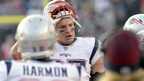 Patriots Te And Ex Wildcat Rob Gronkowski Suspended One Game By Nfl For