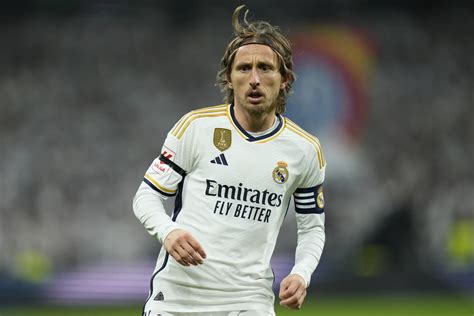 Real Madrid Un Contrat En Or Pour Modric Chez Sport Fr