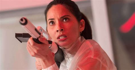 Olivia Munn Rejects The Predator Directors Apology For Casting A Sex