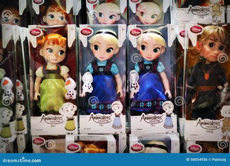 Disney Frozen Elsa And Anna Dolls Editorial Photo | CartoonDealer.com ...