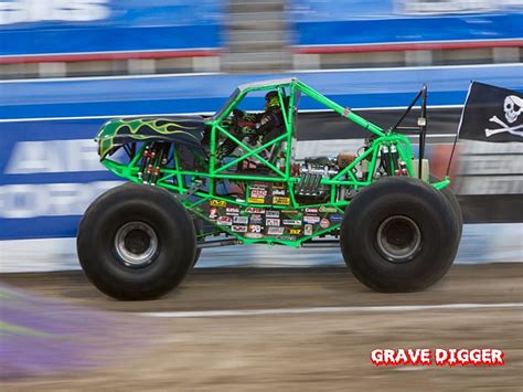 Hd Wallpaper Grave Digger Monster Truck 4x4 Race Racing Js Free