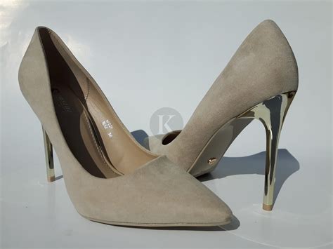 Szpilki Klasyczne Beżowe NUDE Złoty Obcas KAYLO