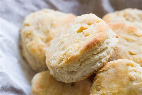 Fool Proof Fluffy biscuits - Cooking Maniac