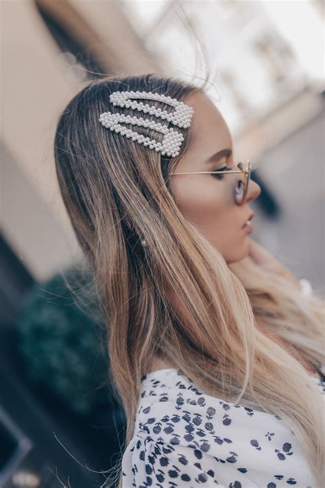 25 Hair Clip Looks That You Must Try Now All Things Hair Ph