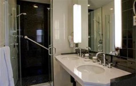 Washington Square Hotel - Rooms For Change