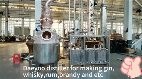 Dye 1000l Copper Distillation Equipment With Rectifying Column And Gin